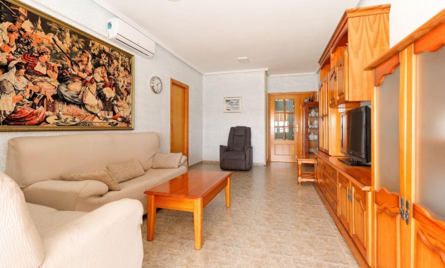 Herverkoop - Appartement / flat -
Torrevieja - torrevieja