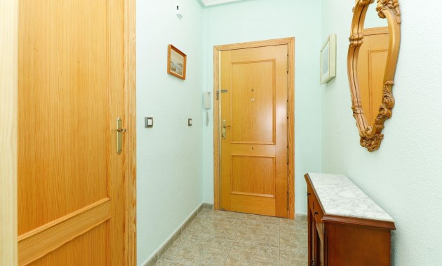 Herverkoop - Appartement / flat -
Torrevieja - torrevieja