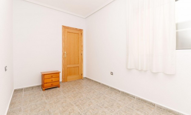 Herverkoop - Appartement / flat -
Torrevieja - torrevieja