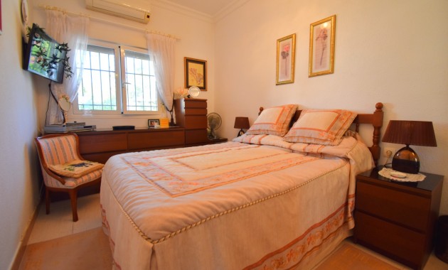 Herverkoop - Detached Villa -
Orihuela Costa - Los Balcones