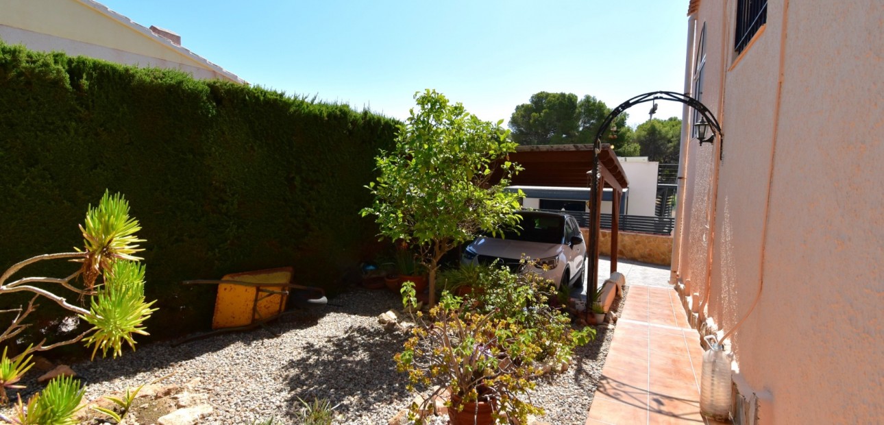 Herverkoop - Detached Villa -
Orihuela Costa - Los Balcones