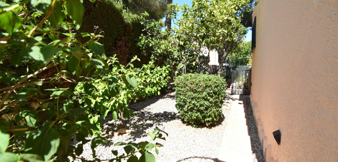 Herverkoop - Detached Villa -
Orihuela Costa - Los Balcones