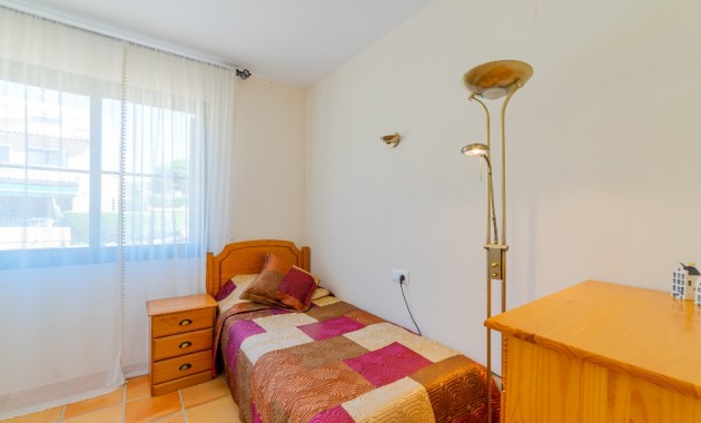 Herverkoop - Adosado -
Finestrat