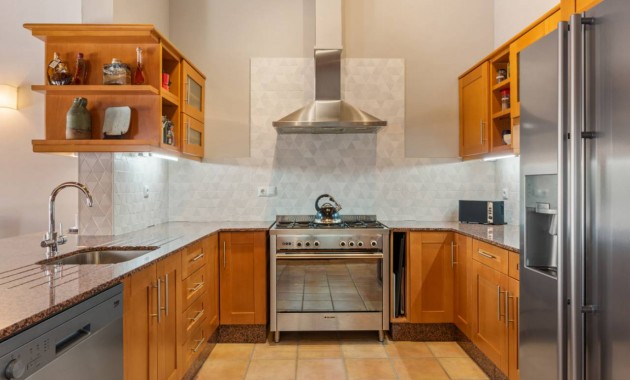 Herverkoop - Finca / Country Property -
Catral