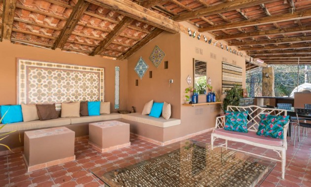 Herverkoop - Finca / Country Property -
Catral