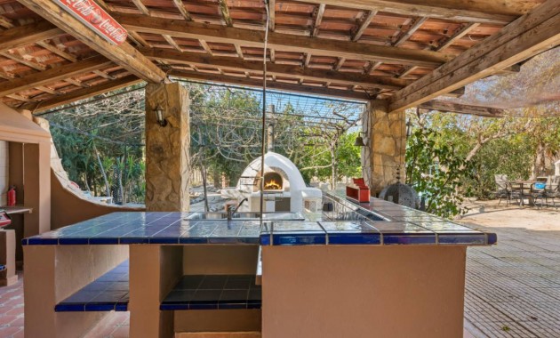 Herverkoop - Finca / Country Property -
Catral