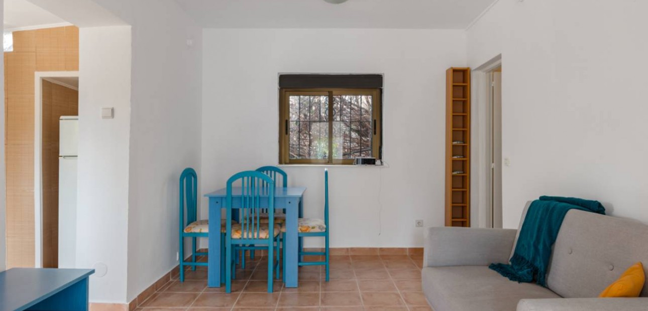 Herverkoop - Finca / Country Property -
Catral