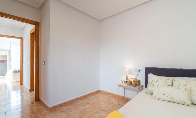 Venta - Terraced house -
Torrevieja - El limonar