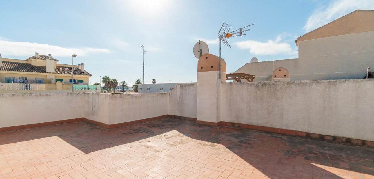 Venta - Terraced house -
Torrevieja - El limonar
