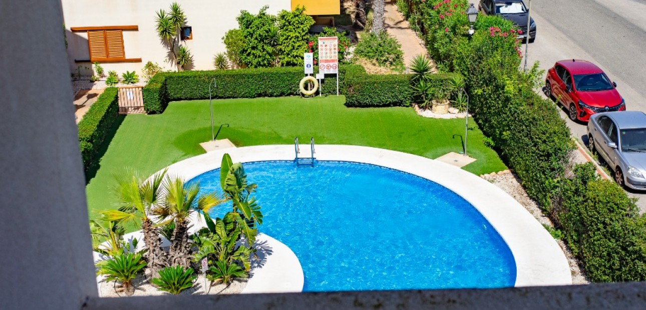 Herverkoop - Appartement / flat -
Punta Prima