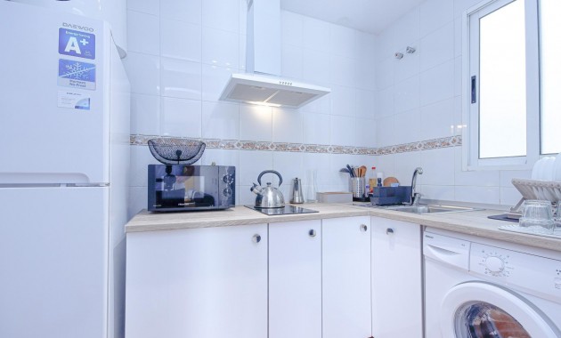 Venta - Apartamento / piso -
Torrevieja - Playa de los locos