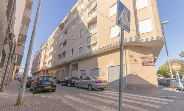 Venta - Apartamento / piso -
Torrevieja - Playa de los locos