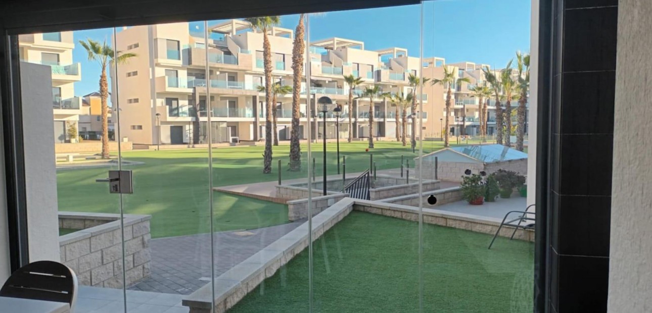 Sale - Bungalow -
Guardamar del Segura - EL RASO