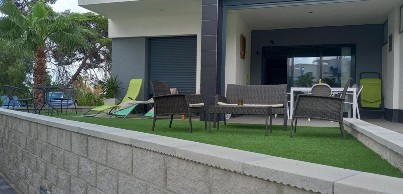 Sale - Bungalow -
Guardamar del Segura - EL RASO