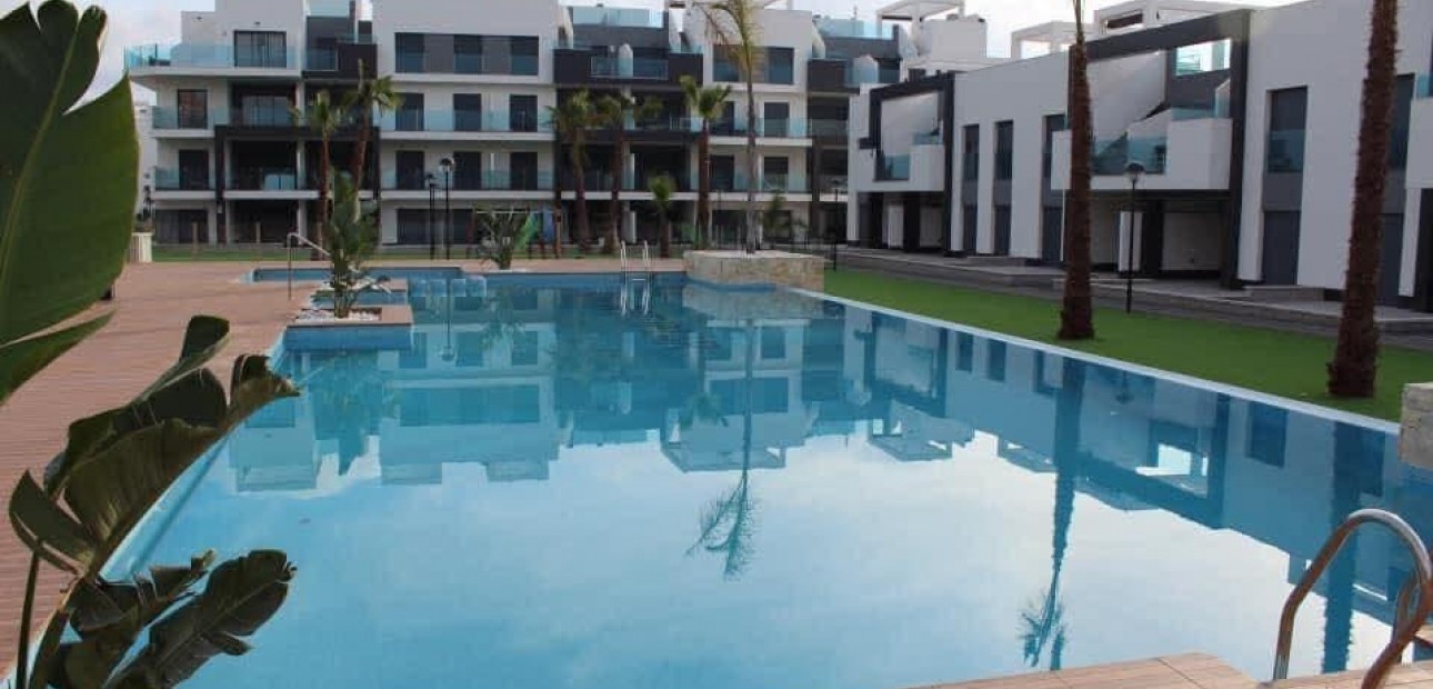 Sale - Bungalow -
Guardamar del Segura - EL RASO