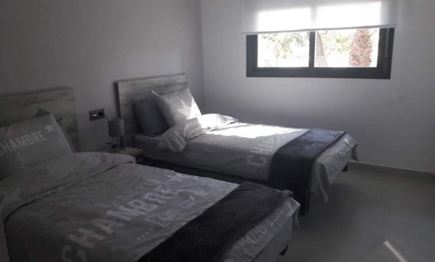 Sale - Bungalow -
Guardamar del Segura - EL RASO