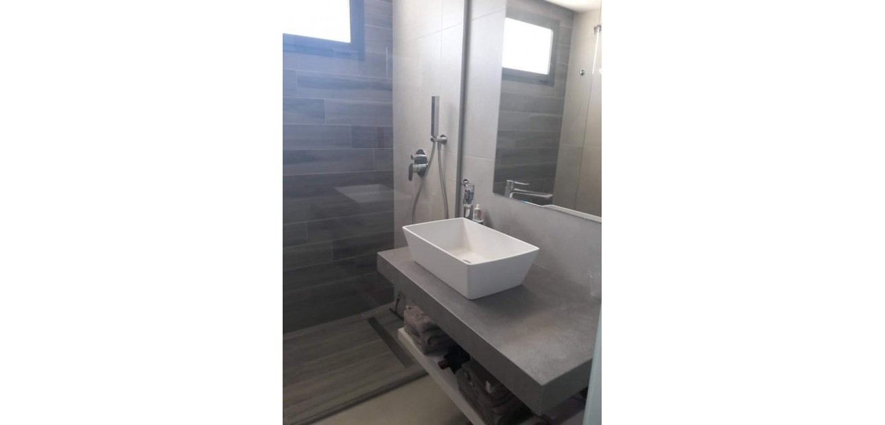 Sale - Bungalow -
Guardamar del Segura - EL RASO