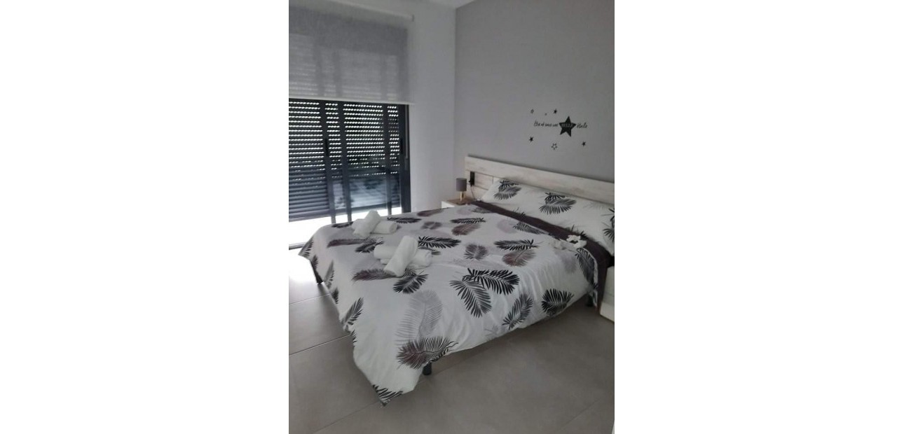 Sale - Bungalow -
Guardamar del Segura - EL RASO