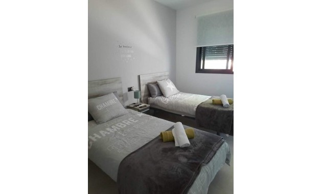 Sale - Bungalow -
Guardamar del Segura - EL RASO