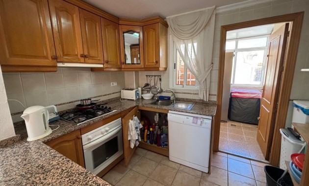 Herverkoop - Bungalow -
Torrevieja - Parque las naciones