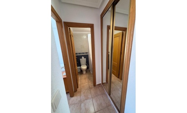 Herverkoop - Bungalow -
Torrevieja - Parque las naciones