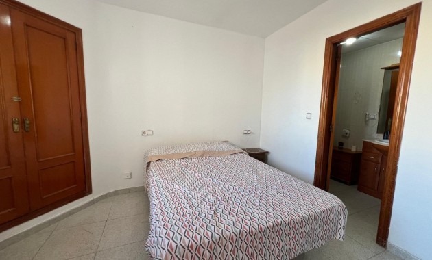 Herverkoop - Appartement / flat -
Torrevieja - torrevieja