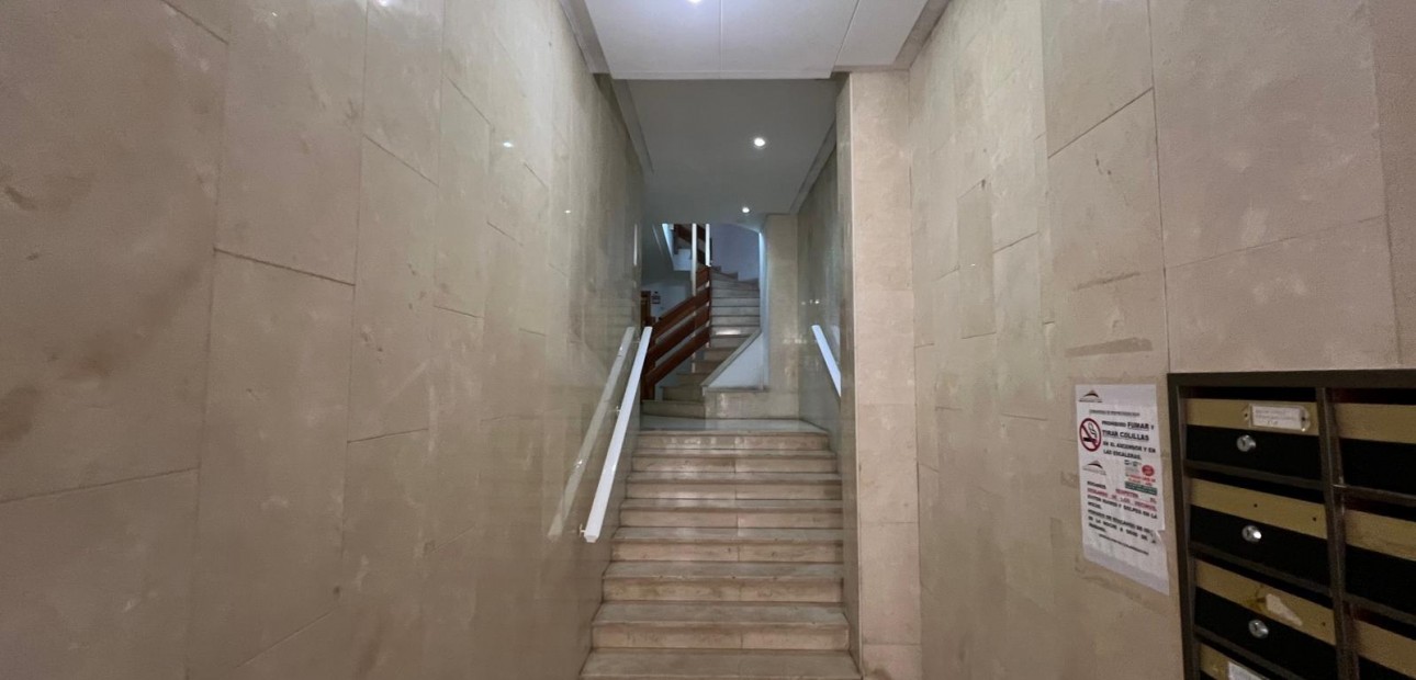 Herverkoop - Appartement / flat -
Torrevieja - torrevieja