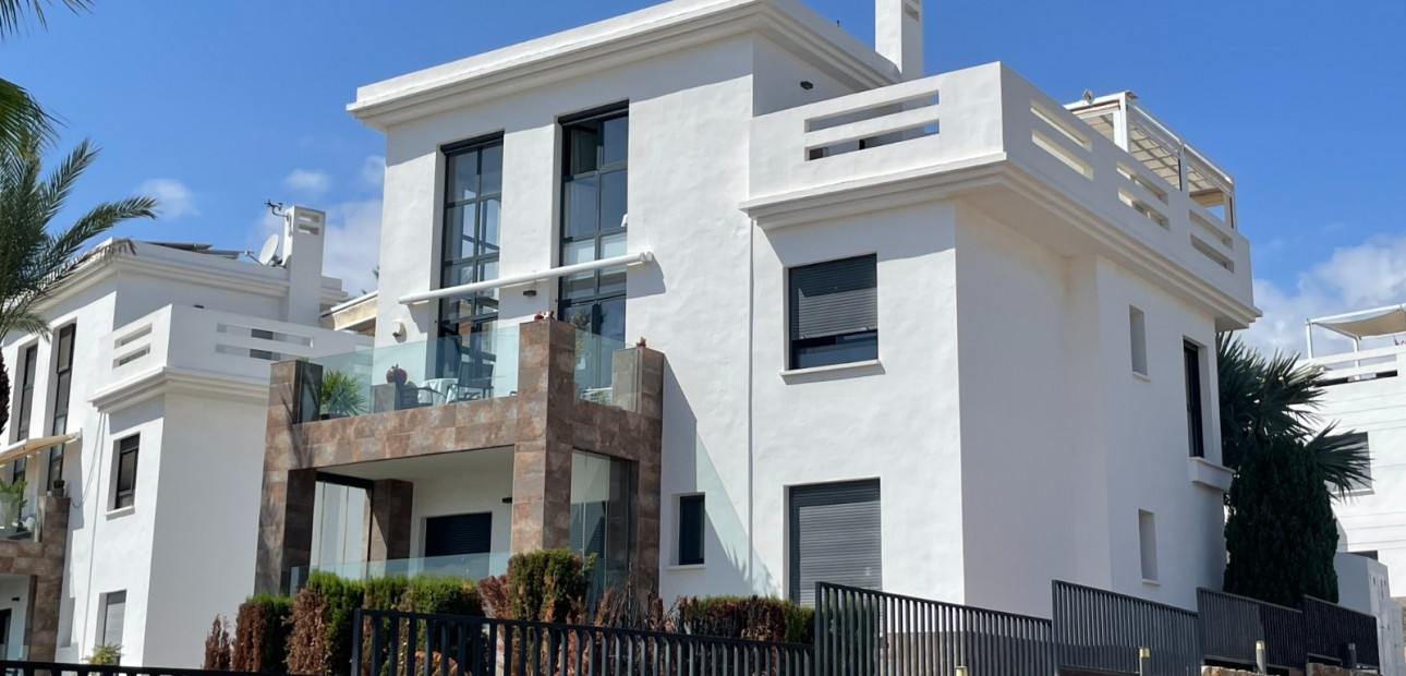 Sale - Penthouse -
Orihuela Costa - Las Ramblas