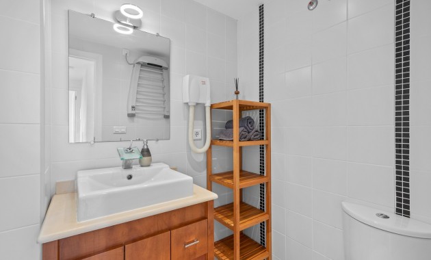 Venta - Apartamento / piso -
Punta Prima