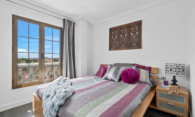 Venta - Apartamento / piso -
Punta Prima