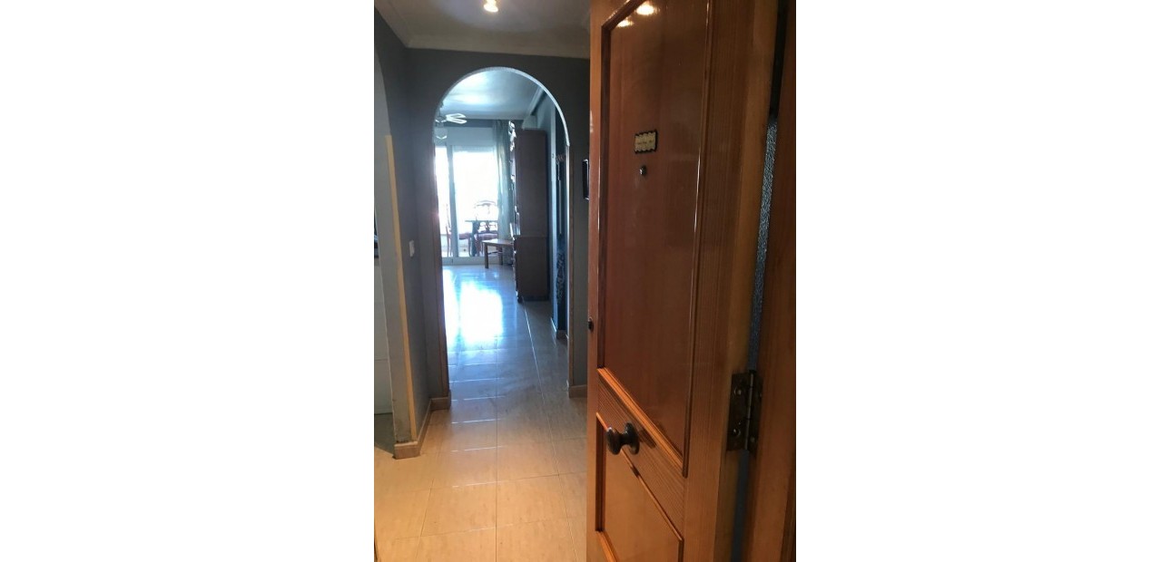 Herverkoop - Appartement / flat -
Torrevieja - torrevieja