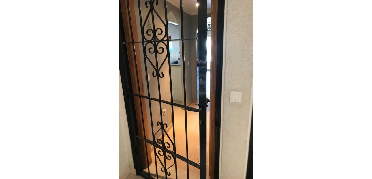 Herverkoop - Appartement / flat -
Torrevieja - torrevieja