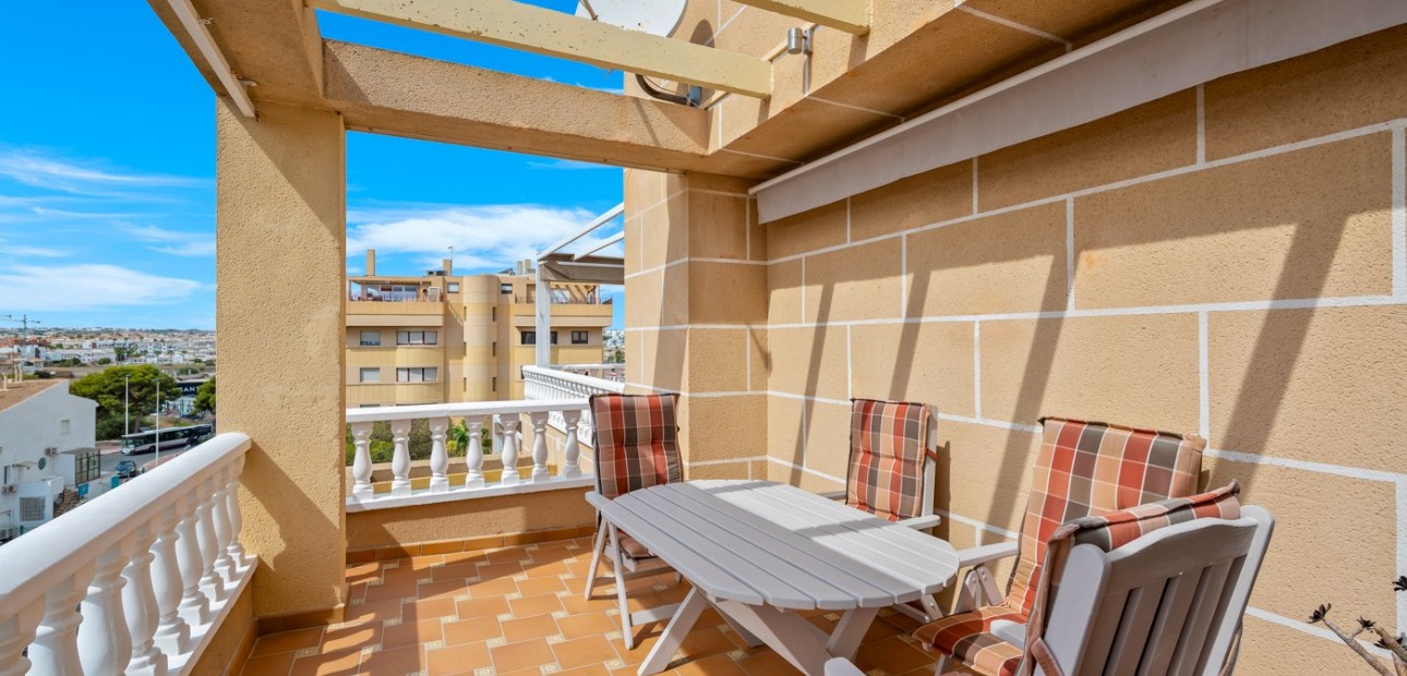 Sale - Apartment / flat -
Punta Prima