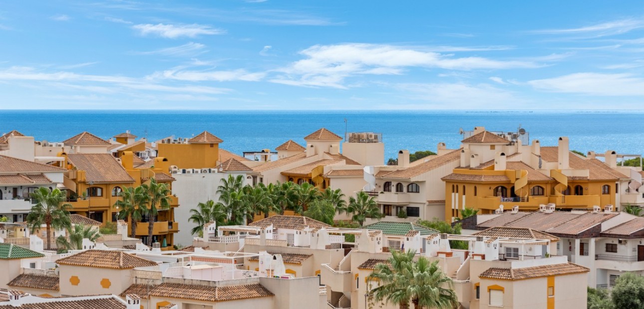 Sale - Apartment / flat -
Punta Prima