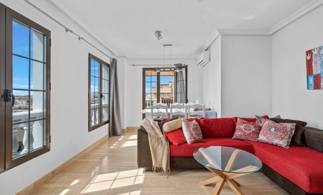 Sale - Apartment / flat -
Punta Prima