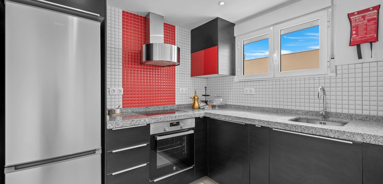 Sale - Apartment / flat -
Punta Prima