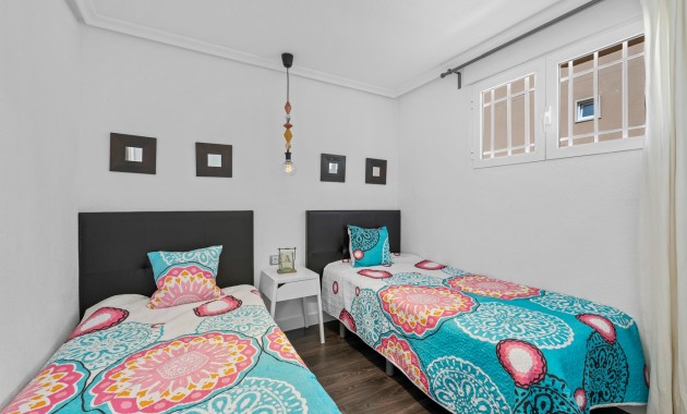 Sale - Apartment / flat -
Punta Prima