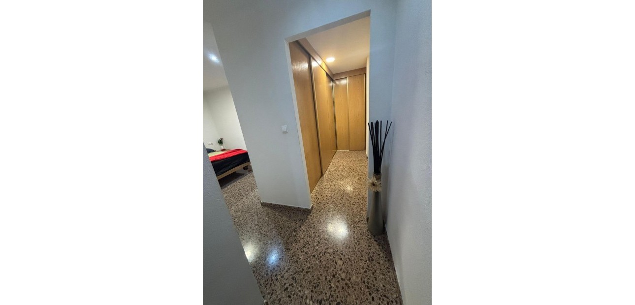 Herverkoop - Appartement / flat -
Elche - Plaza Crevillente-Juzgados