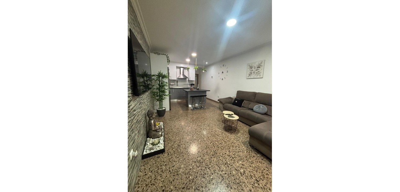 Herverkoop - Appartement / flat -
Elche - Plaza Crevillente-Juzgados