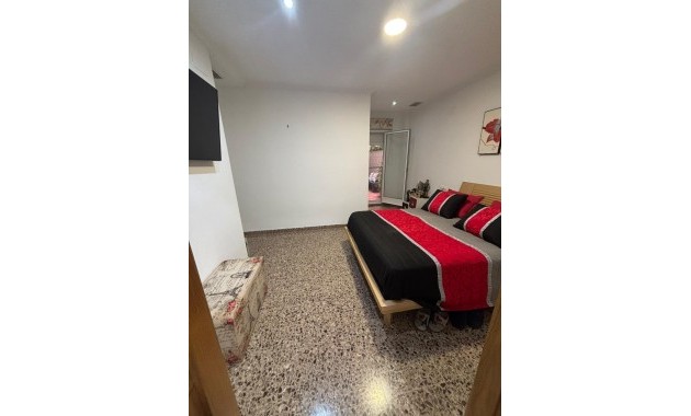 Herverkoop - Appartement / flat -
Elche - Plaza Crevillente-Juzgados