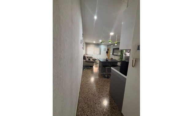 Herverkoop - Appartement / flat -
Elche - Plaza Crevillente-Juzgados