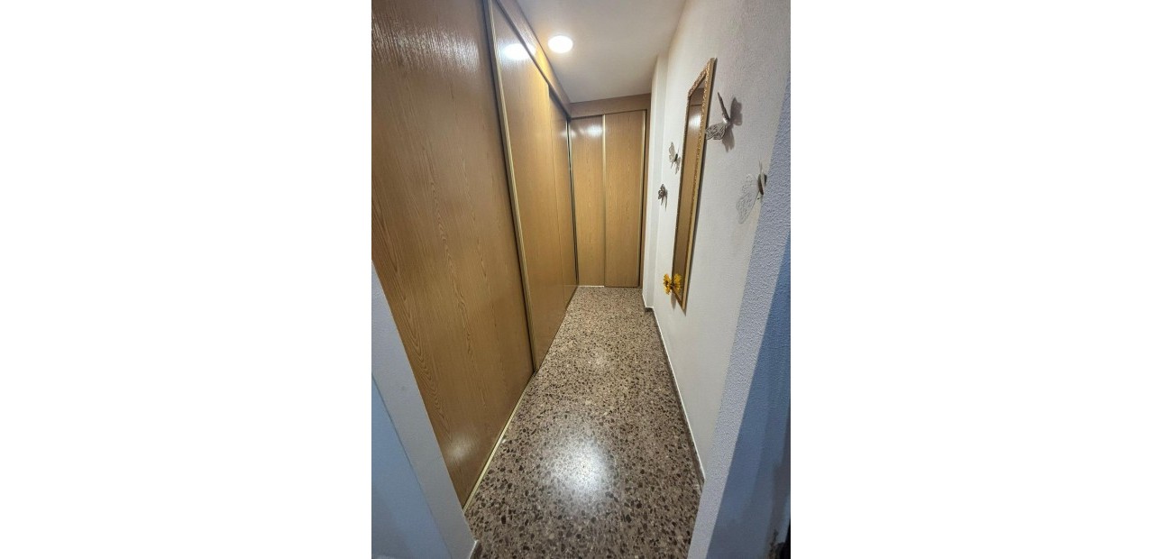 Herverkoop - Appartement / flat -
Elche - Plaza Crevillente-Juzgados