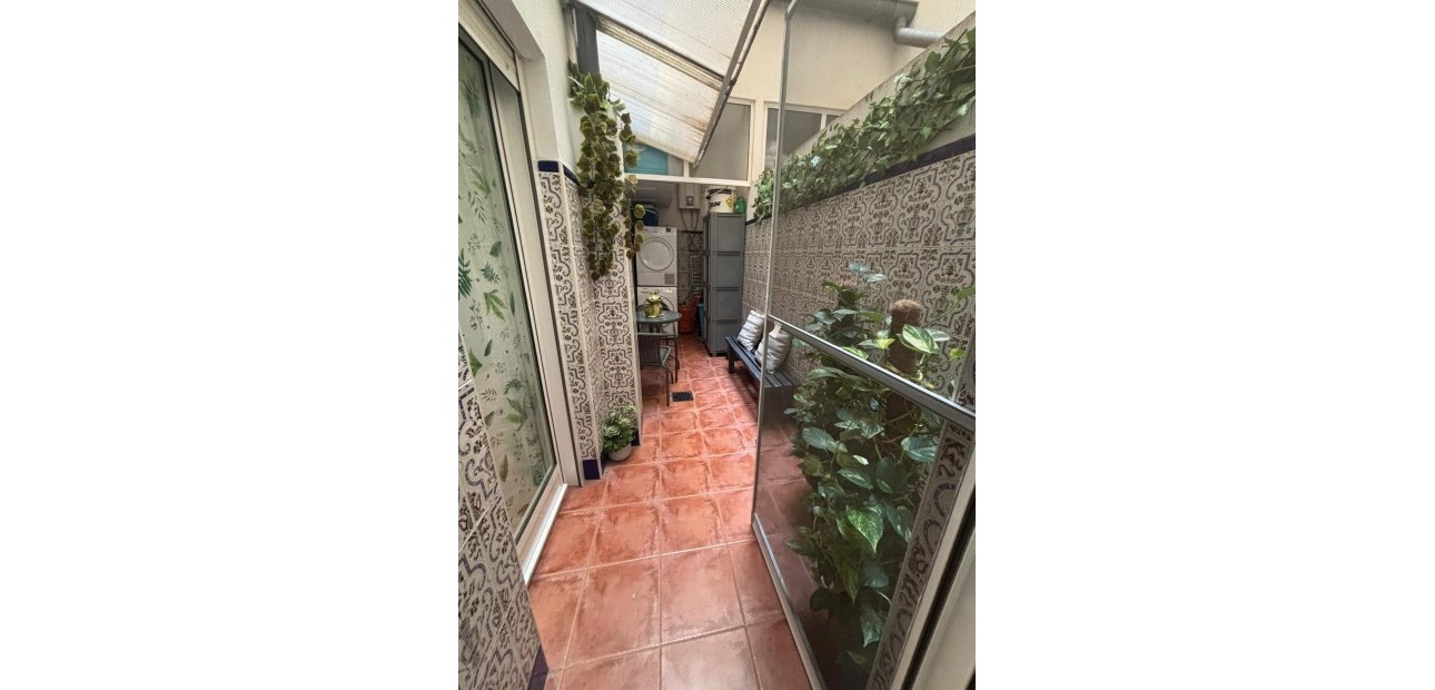 Herverkoop - Appartement / flat -
Elche - Plaza Crevillente-Juzgados