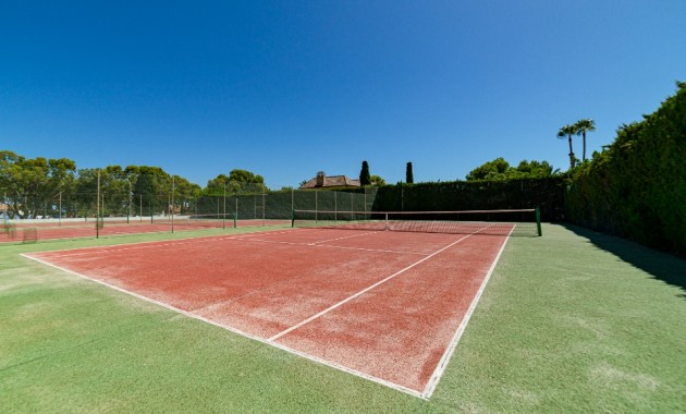 Herverkoop - Villa -
Campoamor