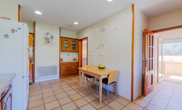 Herverkoop - Villa -
Campoamor