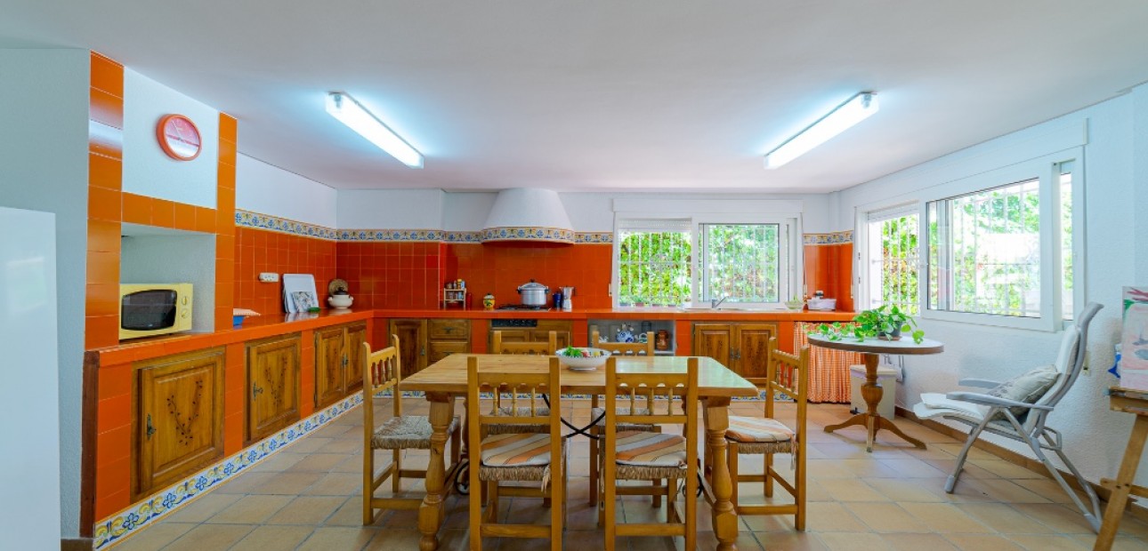 Herverkoop - Villa -
Campoamor