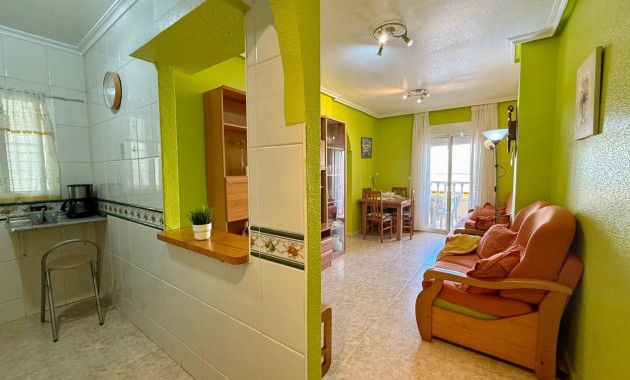 Herverkoop - Appartement / flat -
Torrevieja - Playa de los locos