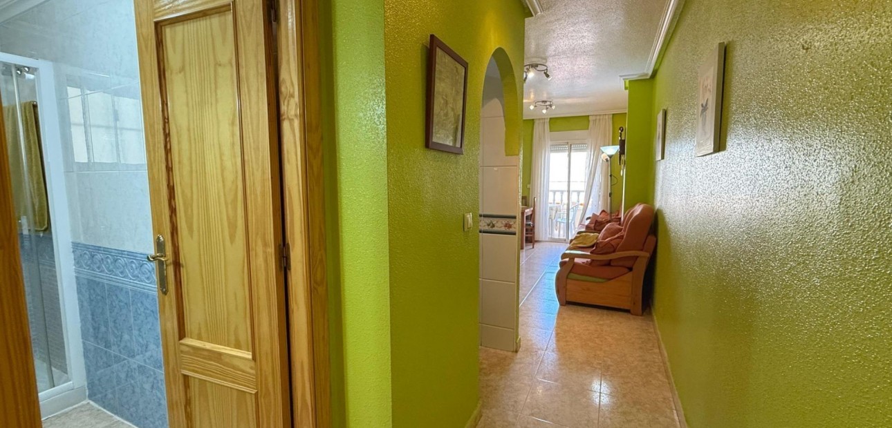 Herverkoop - Appartement / flat -
Torrevieja - Playa de los locos