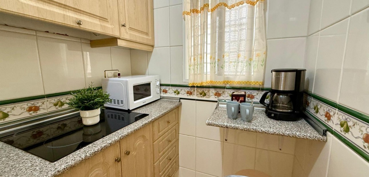 Herverkoop - Appartement / flat -
Torrevieja - Playa de los locos