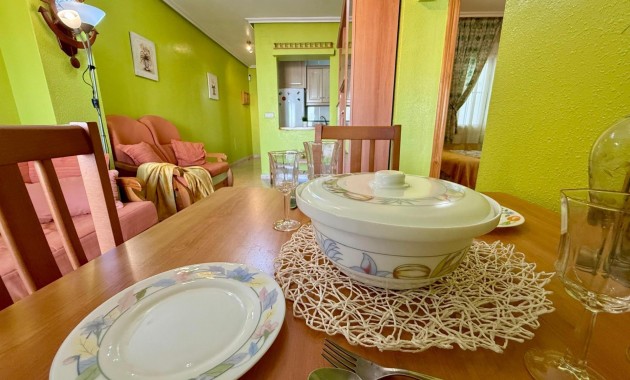 Herverkoop - Appartement / flat -
Torrevieja - Playa de los locos